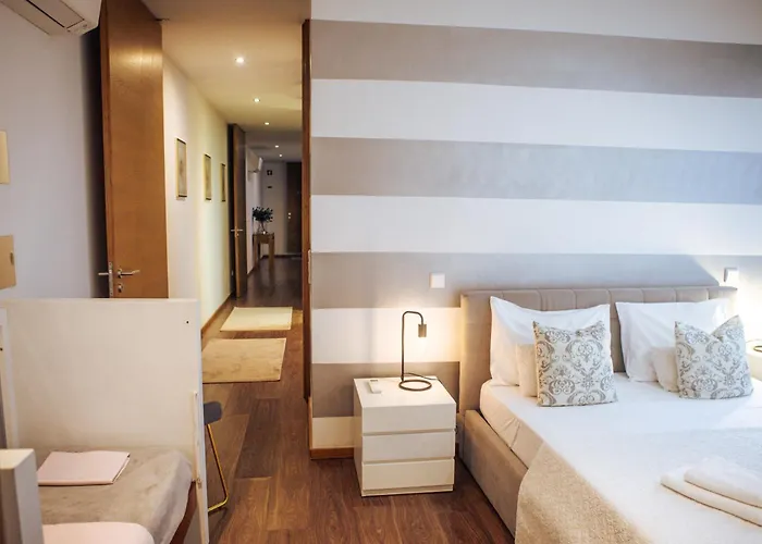 홈스테이 Portugal Alma - Oporto - Private Heated Pool 이르메진드